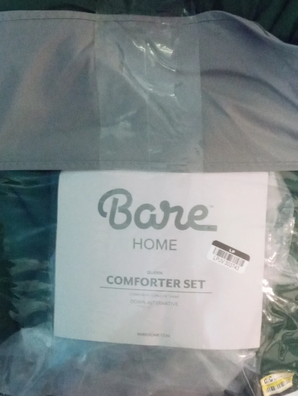 Queen Comforter Set in Dark Green NWT $69 By Bare Down Alternative 3 Piece